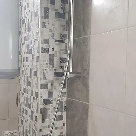 게스트하우스 часовника 3*